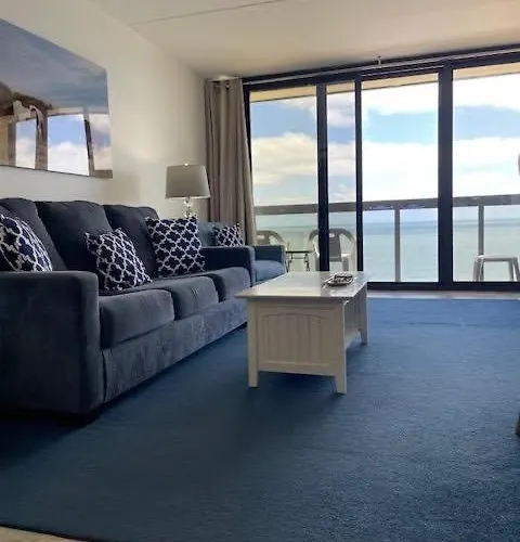 Beachfront With Balcony Washer & Dryer Pools & Gym Apartment Ocean Stadt
