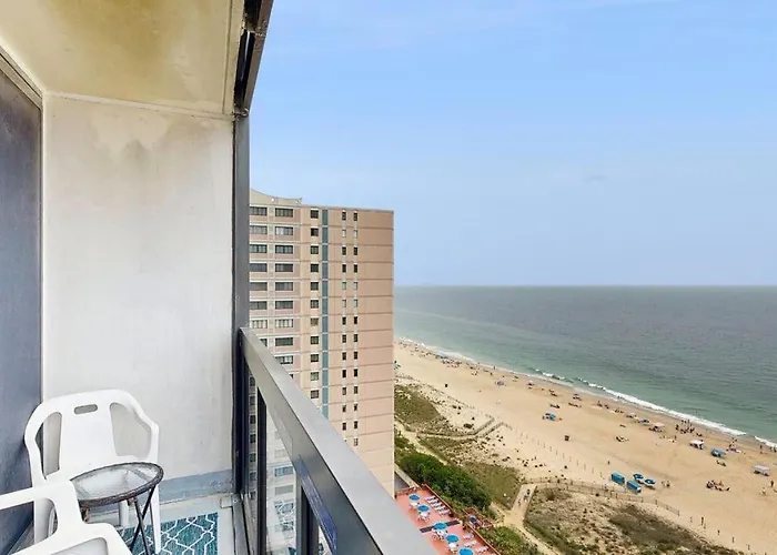 Beachfront With Balcony Washer & Dryer Pools & Gym * Ocean Stadt