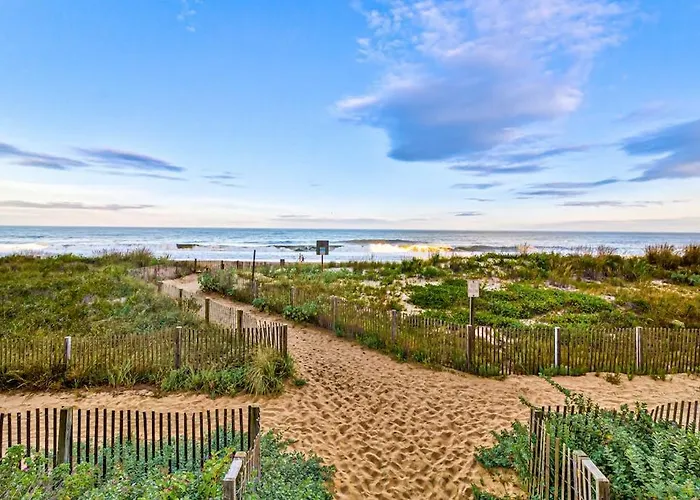 Beachfront With Balcony Washer & Dryer Pools & Gym Appartement