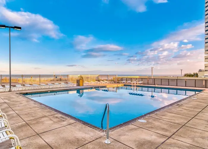 Apartment Beachfront With Balcony Washer & Dryer Pools & Gym *