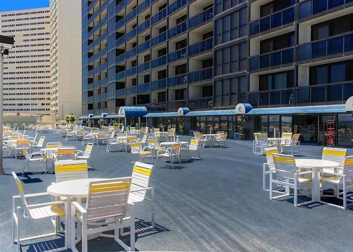 Beachfront With Balcony Washer & Dryer Pools & Gym *